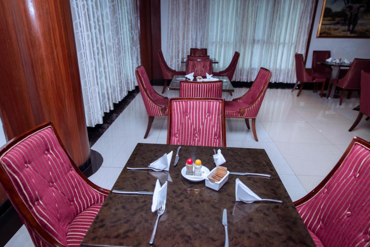 Peacock Hotel Dar es Salaam Exterior foto